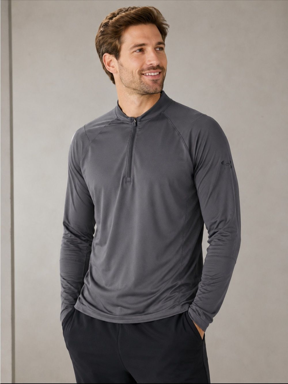 🎉5 for $45🎉 Under Amour sweatshirt shirt man size M